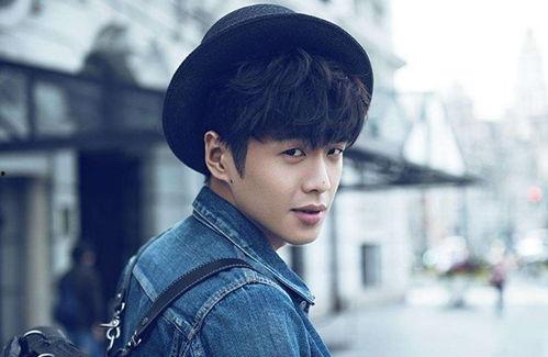 张若昀爆料娱乐圈小说,娱乐圈背后的小说世界 第3张 张若昀爆料娱乐圈小说,娱乐圈背后的小说世界 第3张